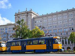 620750656