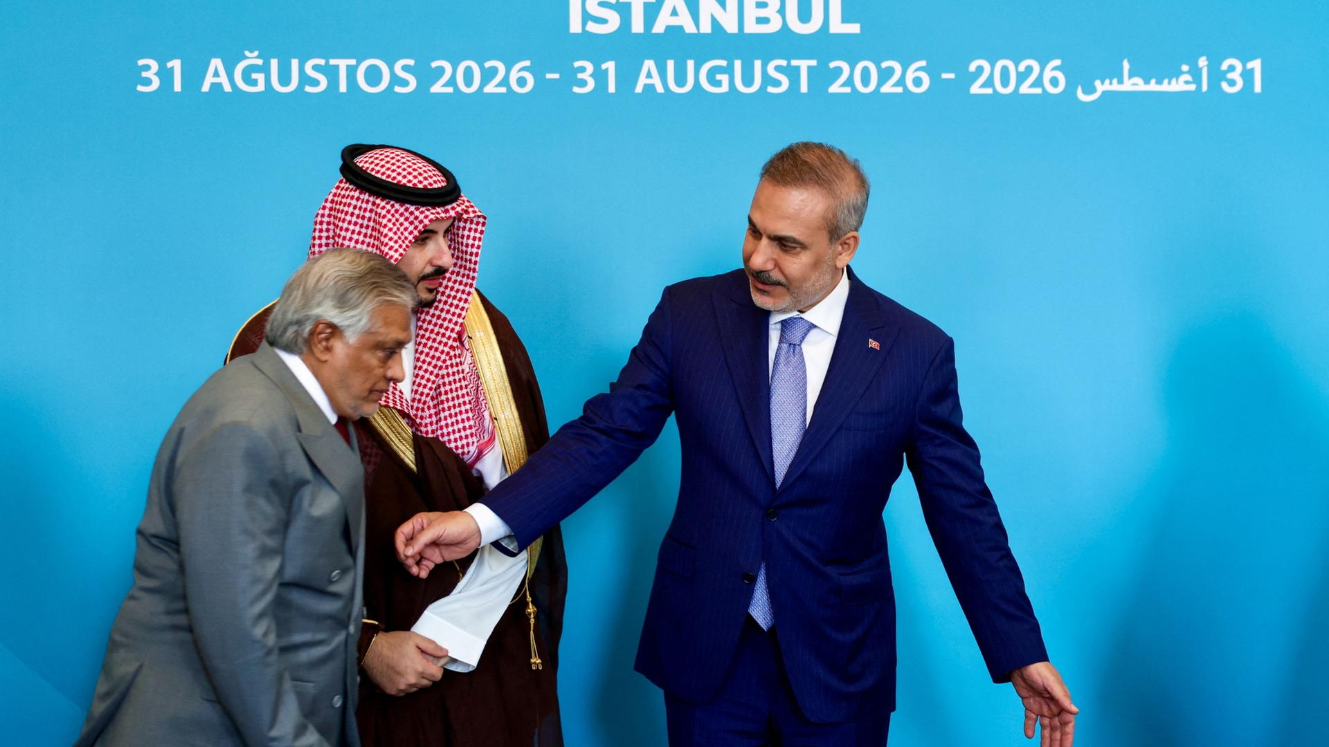 aussenminister mekka allianz 100