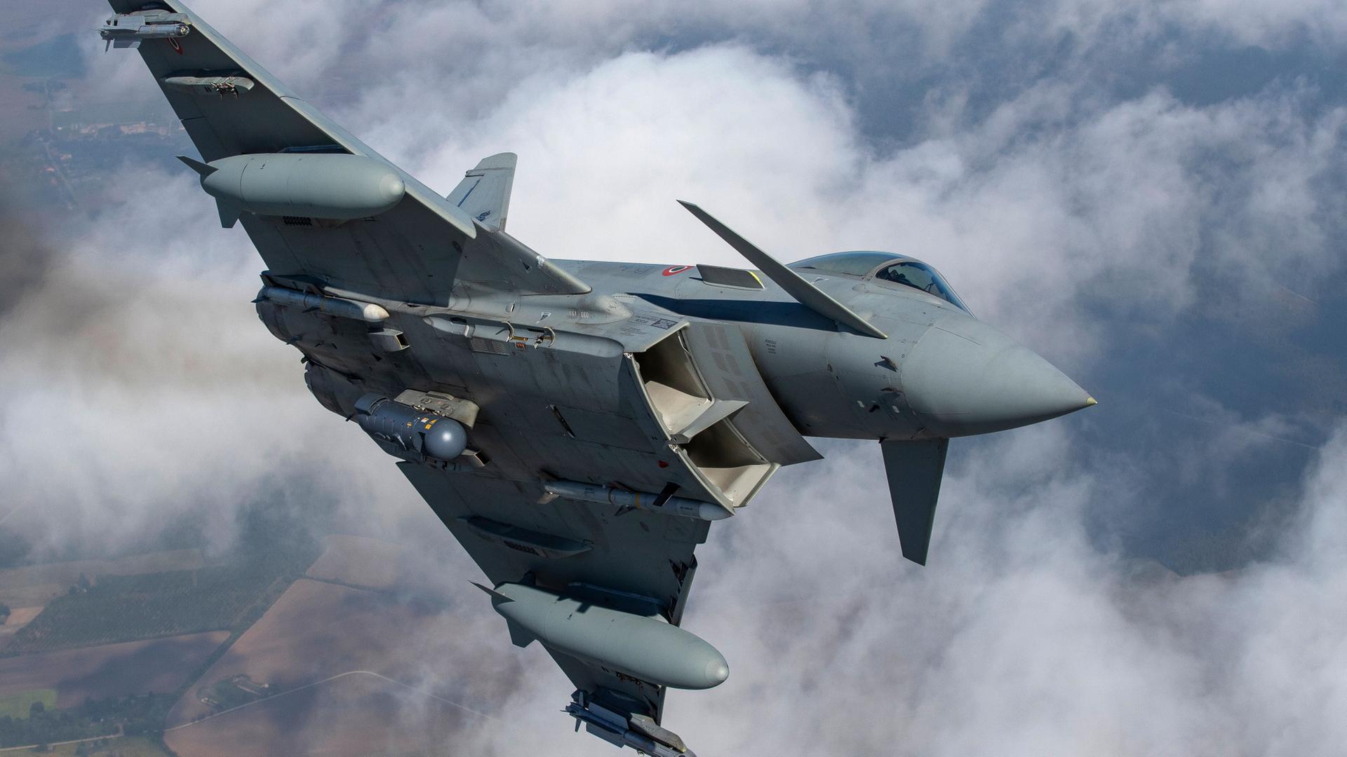 eurofighter typhoon 102