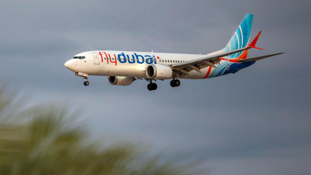 flydubai flugzeug 102