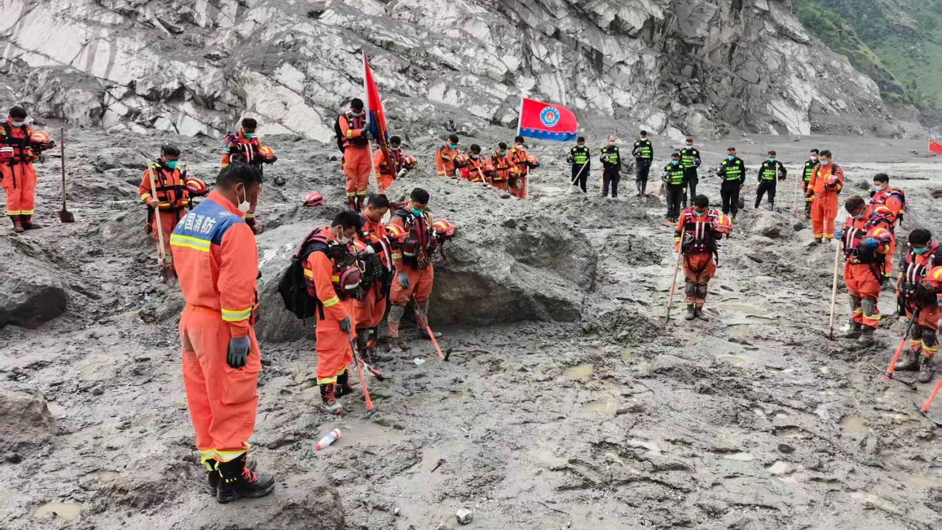 himalaya rettungskraefte 100