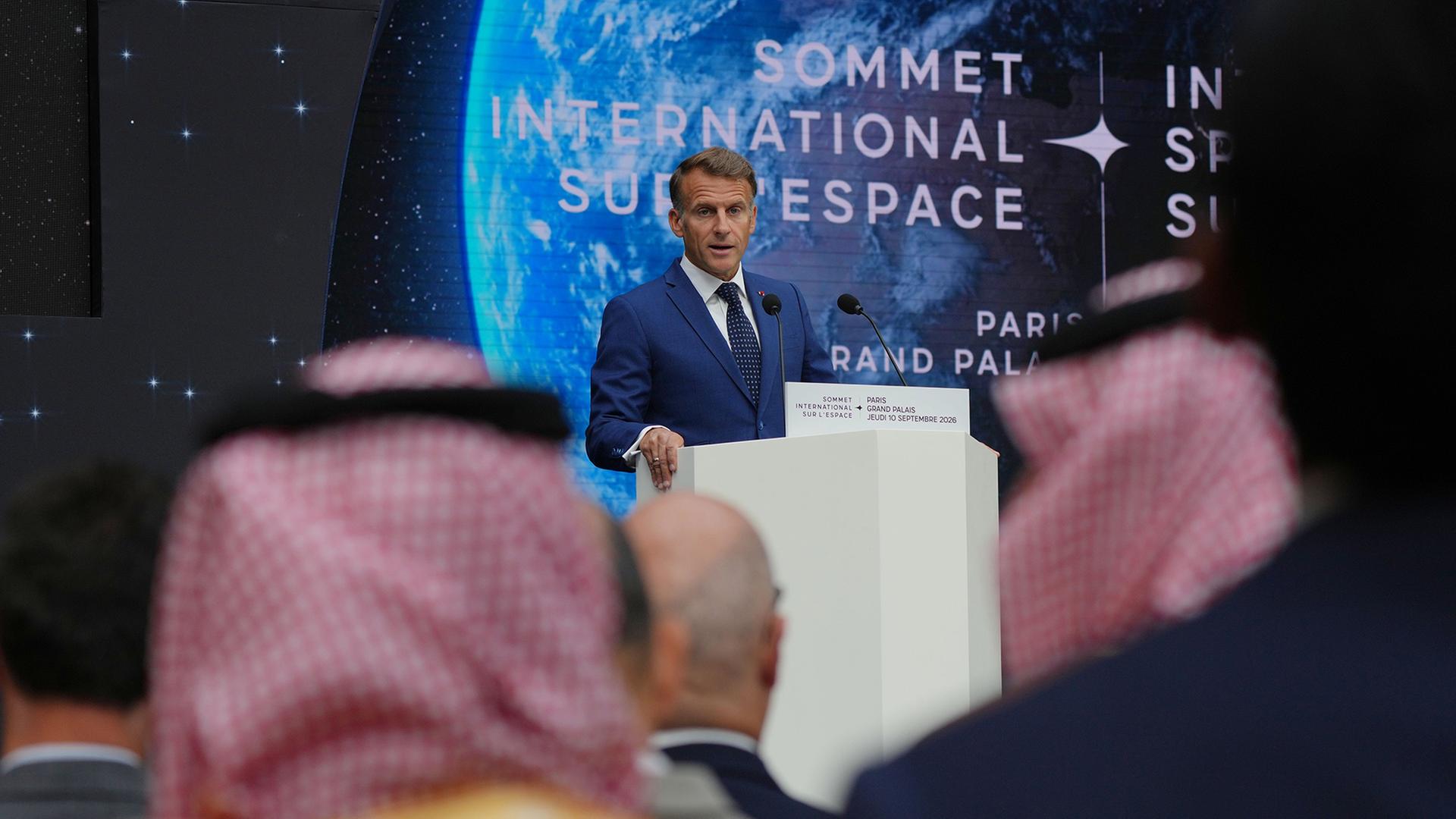 macron weltraumgipfel 100