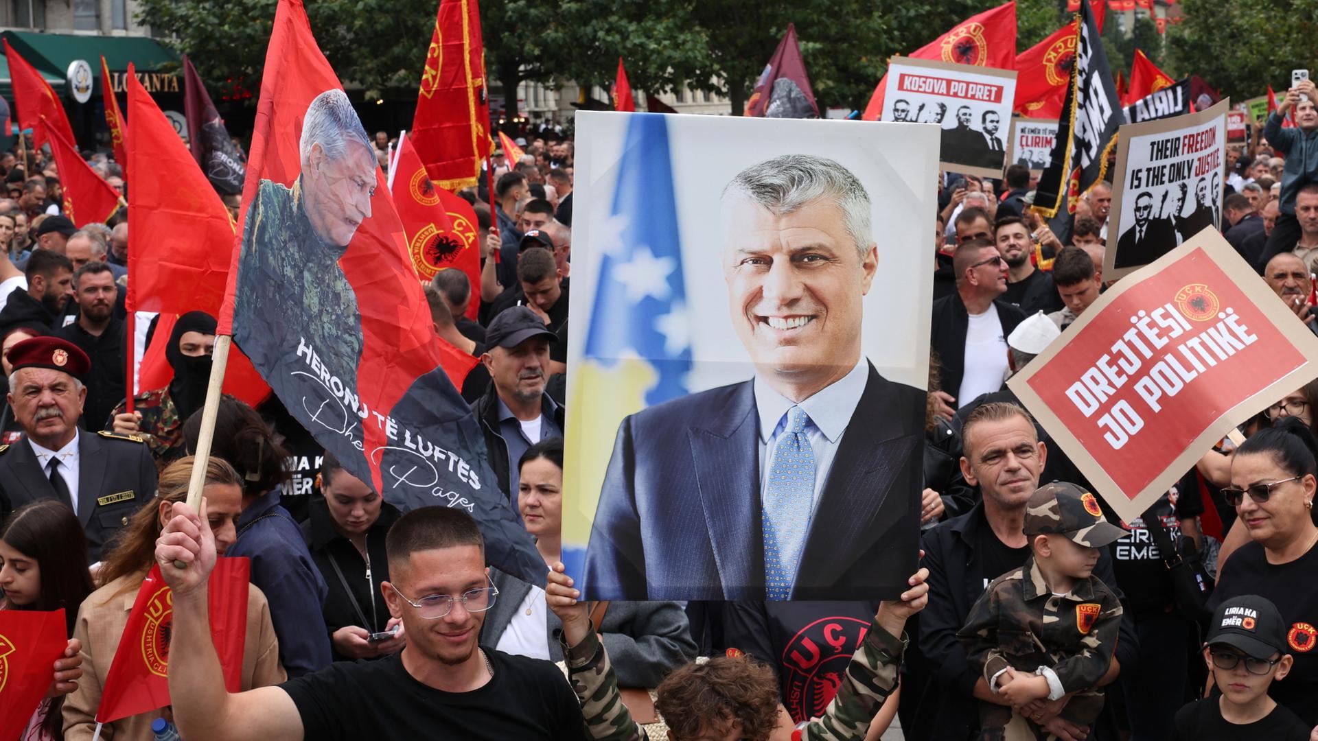 plakat thaci 100