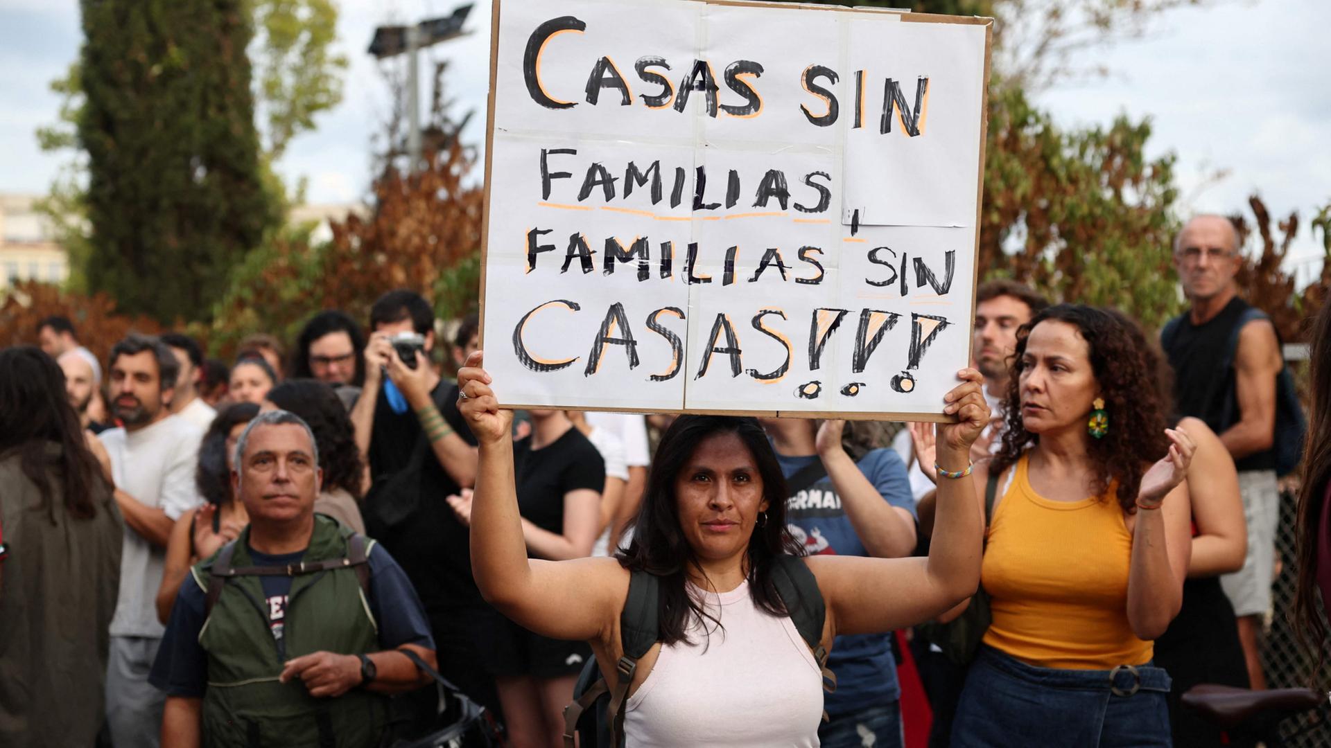 protest spanien wohungsnot 100