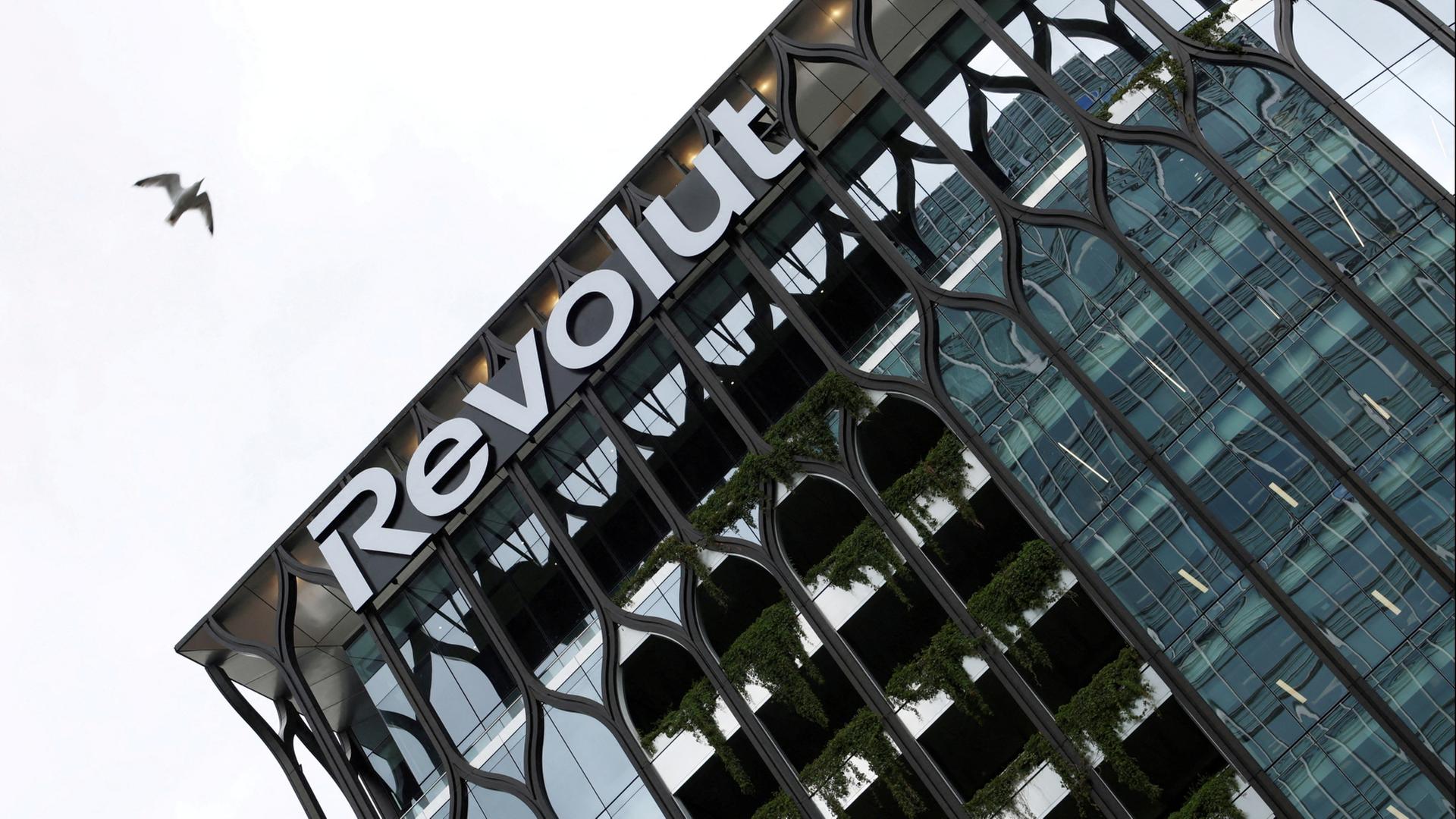 revolut 100