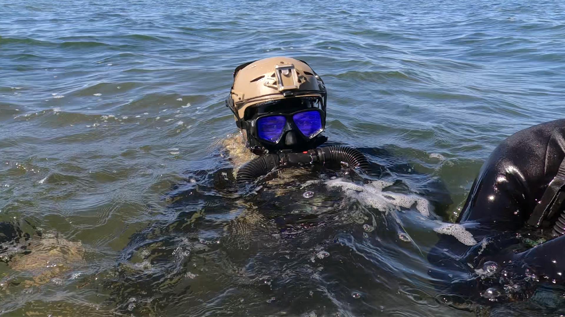 ukrainische kampftaucher wasser 104