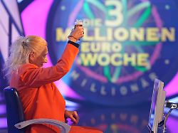 rheinlc3a4nderin20heidi20aster20gc3b6nnt20sich20ein20glas20kc3b6lsch20 20quelle20rtl