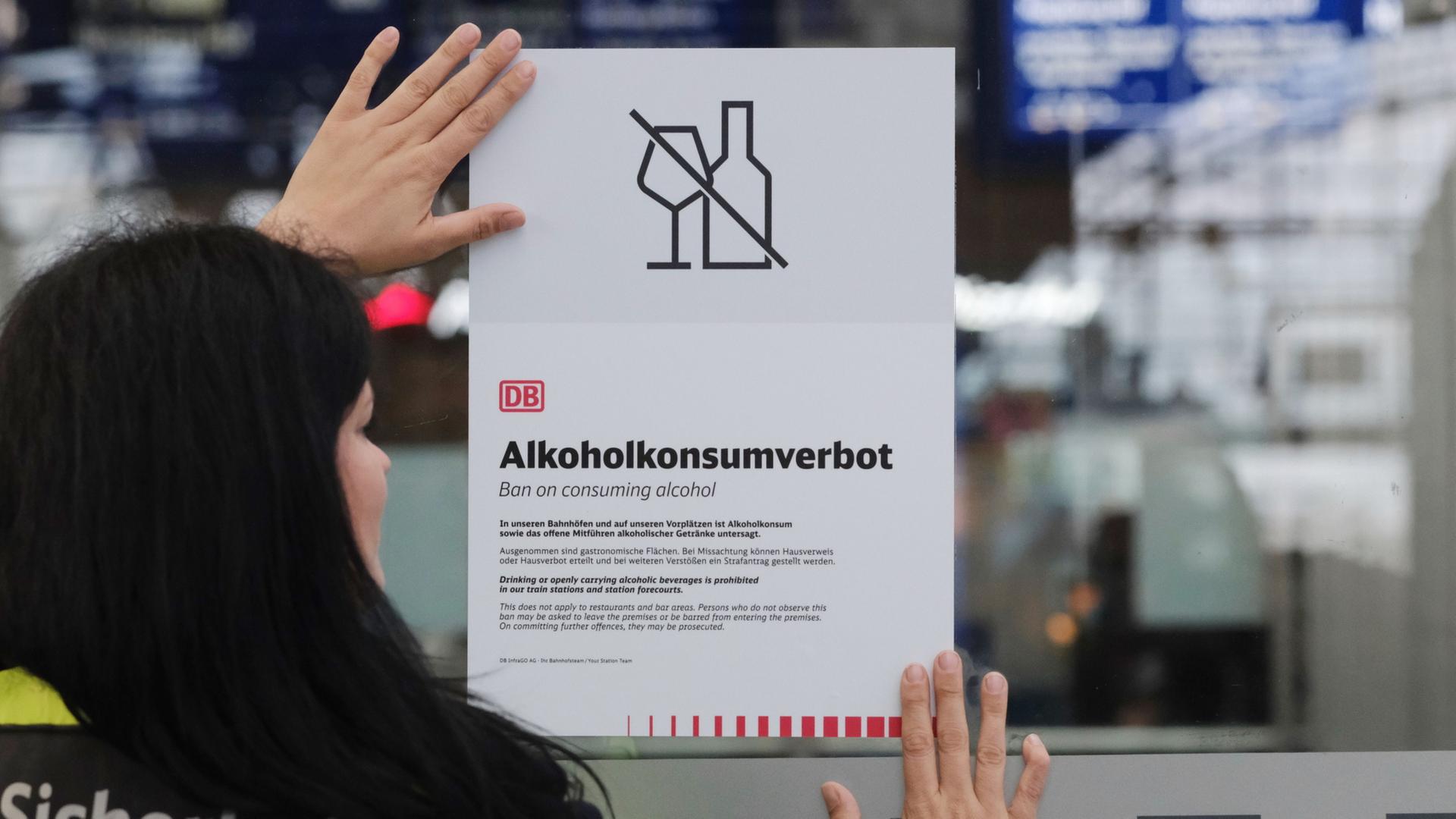 alkoholverbot bahnhof plakat 100