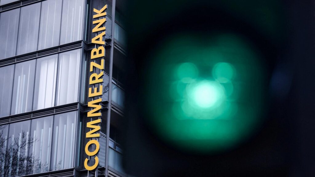 commerzbank 320