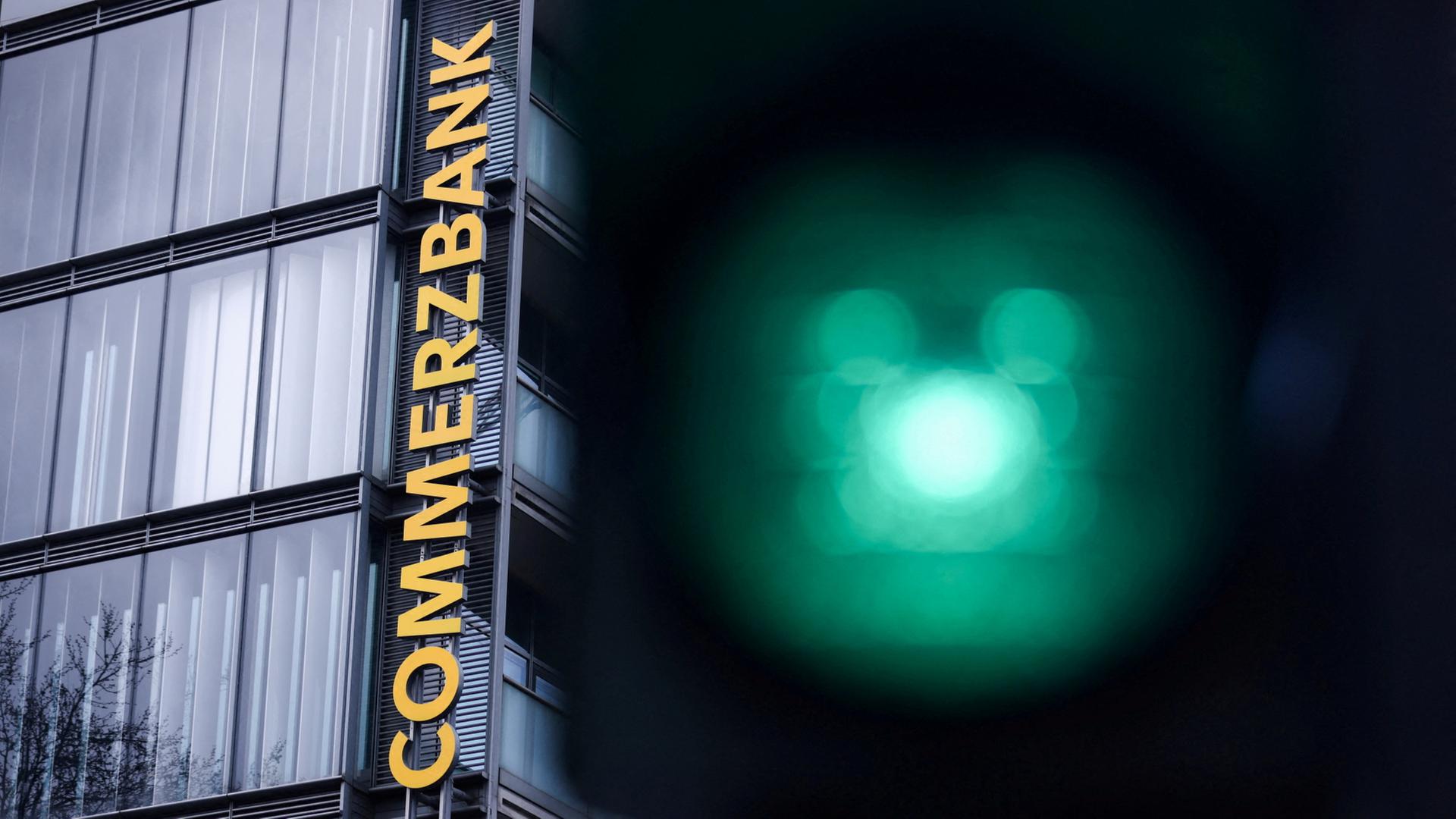 commerzbank 320