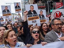 epi 1094768915 reutersfoto 2026 10 24t151929z2025934467020rc2p9oa3834p20rtrmadp20320turkey media protest.jpg journalists20rally20fo