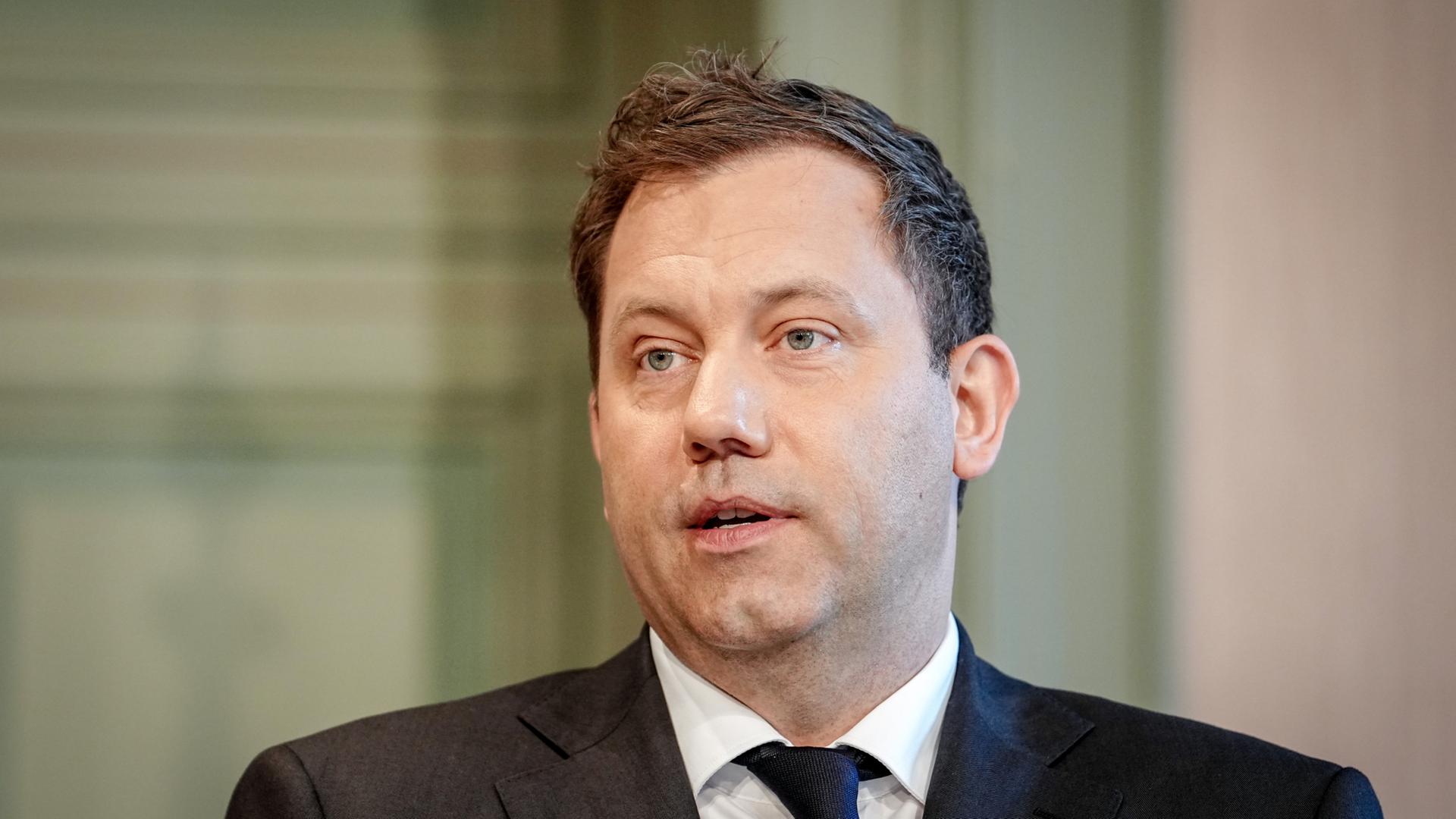 lars klingbeil 220