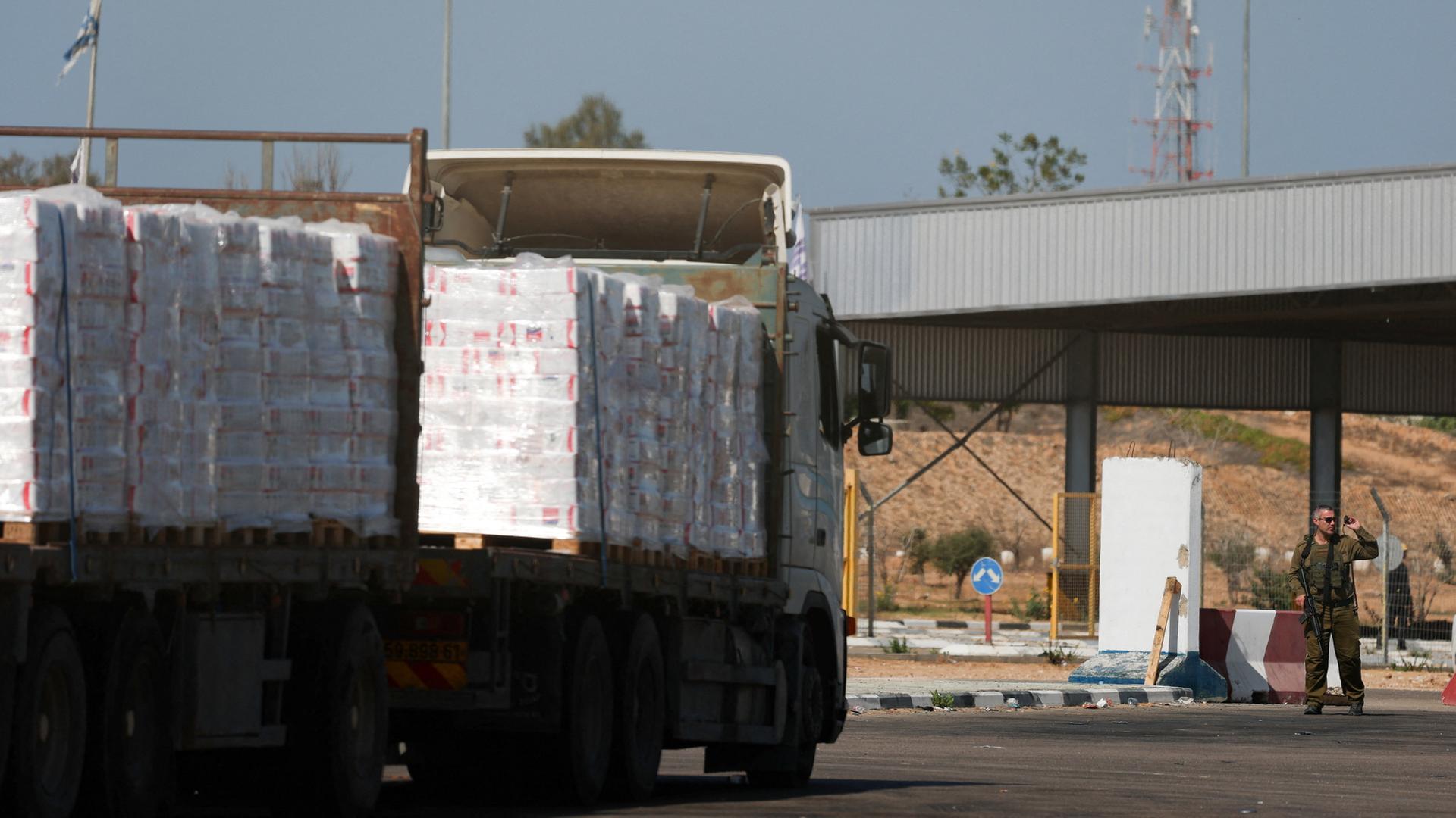 lkw grenze israel gazastreifen 100