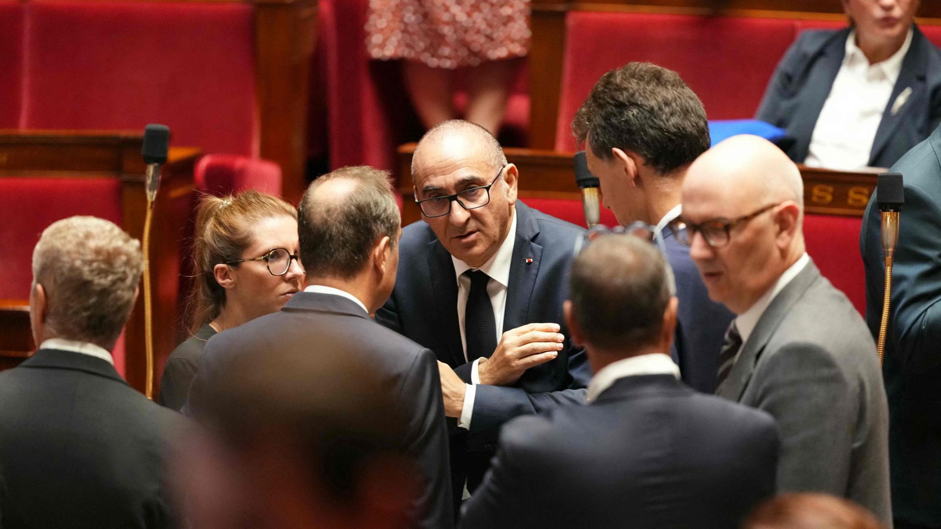 parlament frankreich 102
