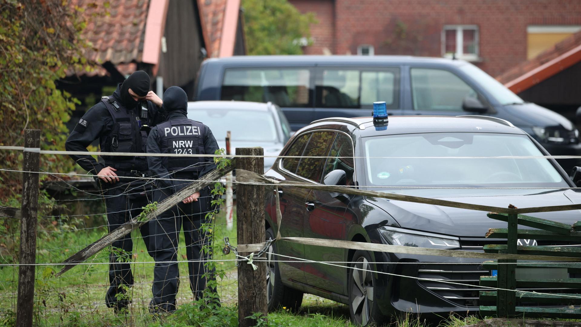 polizeibeamte einsatz 100