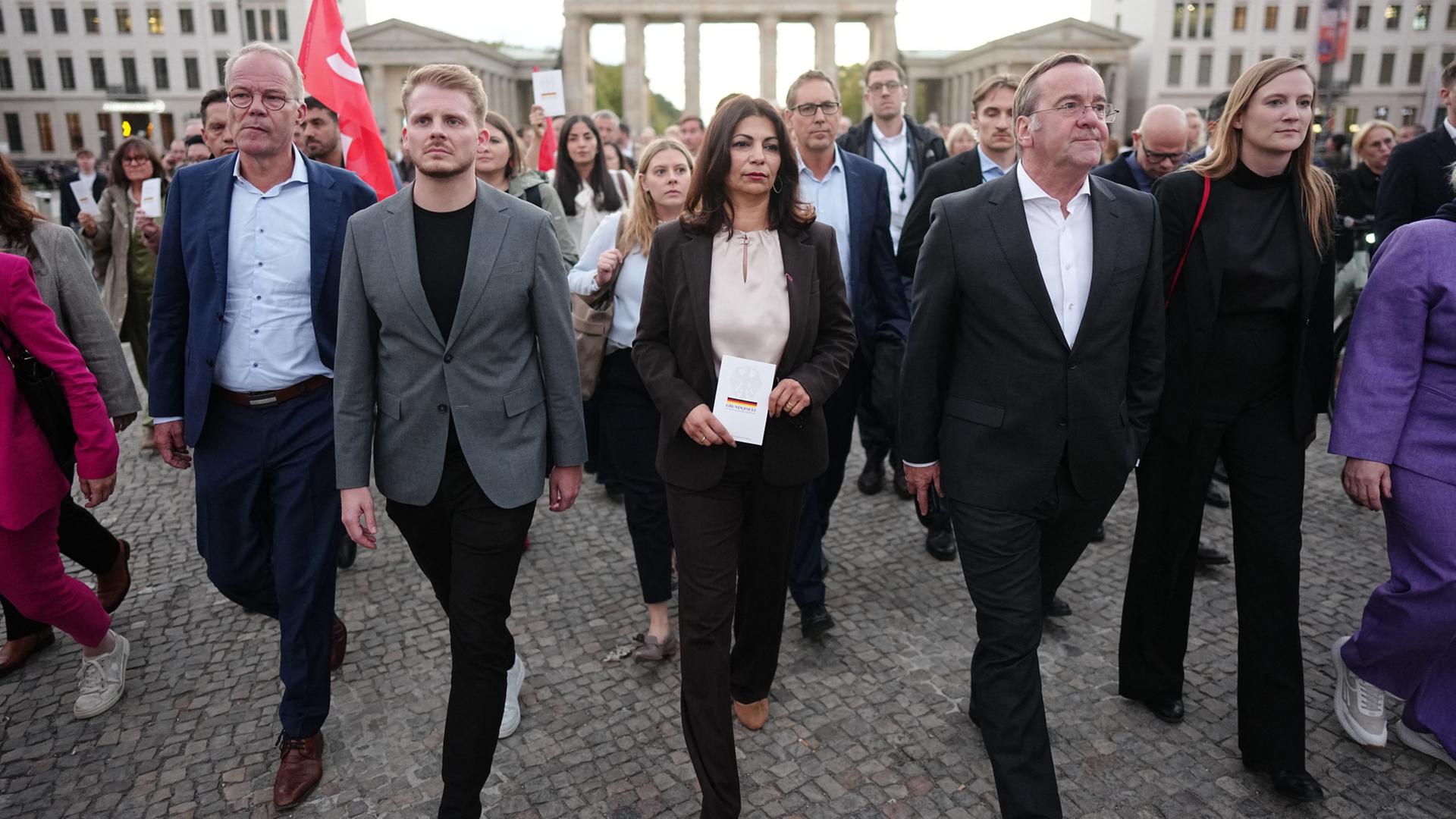 spd berlin protest 100