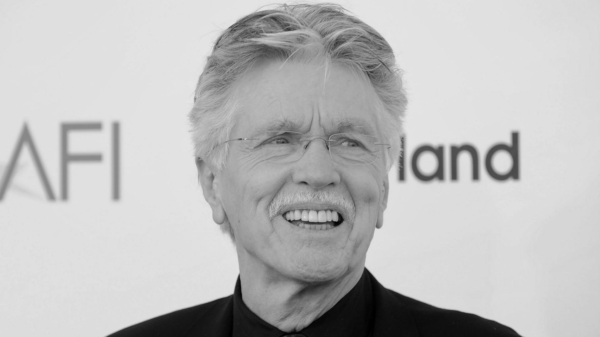 tom skerritt 100