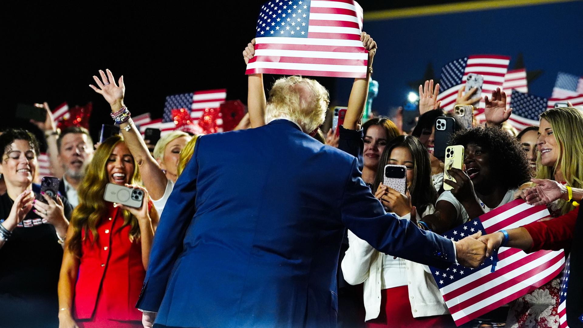 trump dallas 100