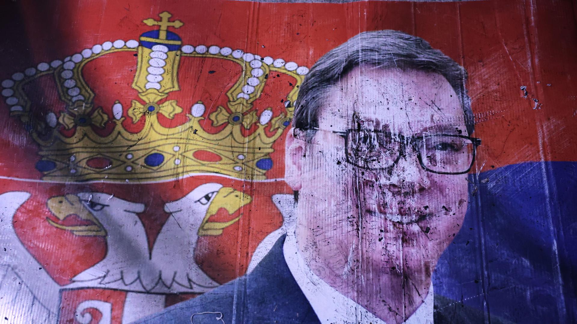 vucic plakat 100